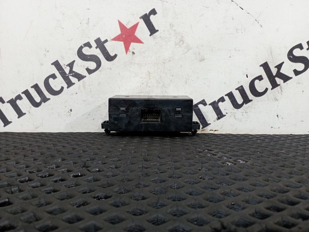 Модуль переключателей кабины 2018г