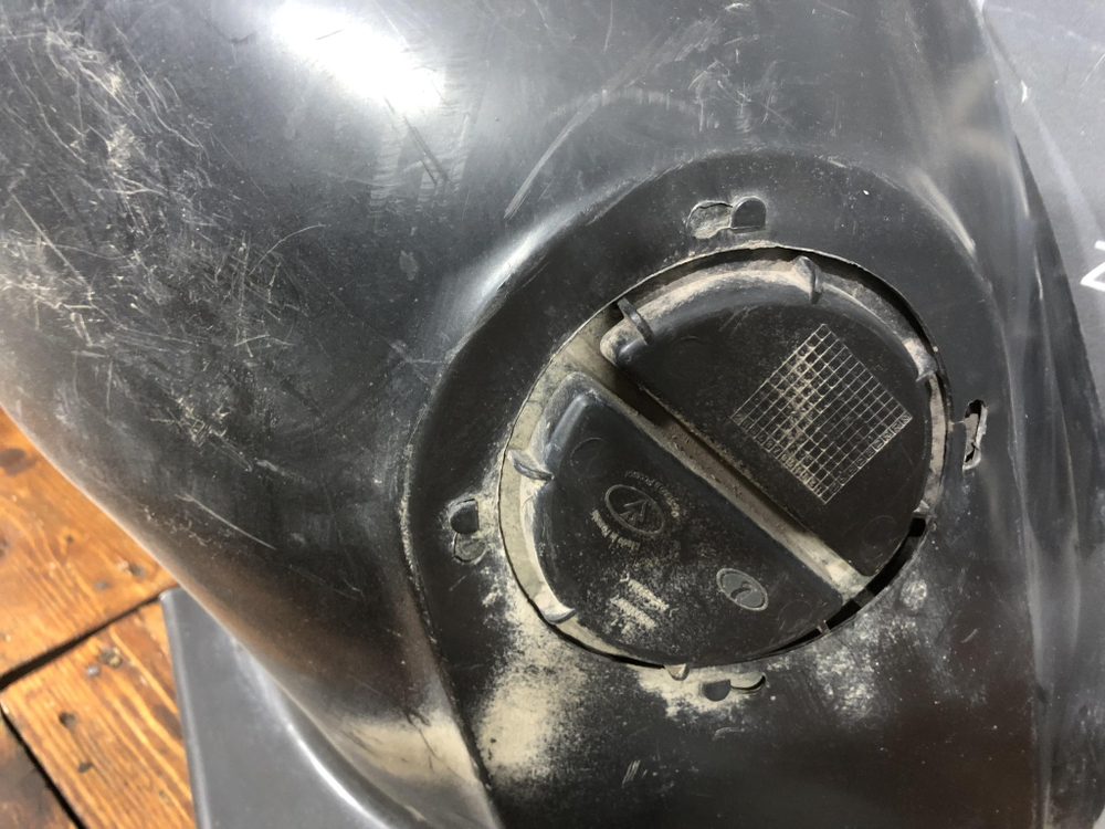 Подкрылок передний левый Lada Vesta 15-нв Б/У Оригинал 8450007043