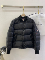 Пуховик Moncler