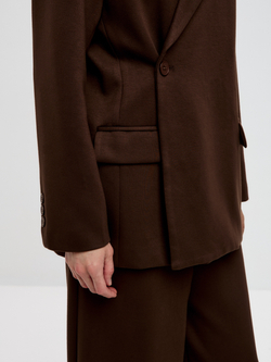 Костюм с широкими брюками