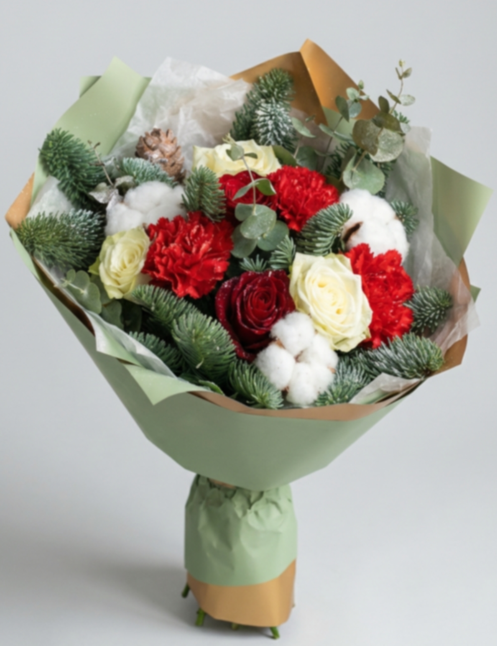 Букет «Снежный вальс» с датской елью натуральной