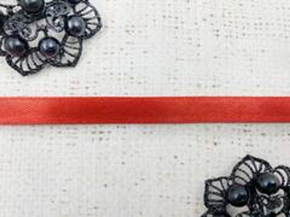 Лента атласная, ш. 1,2 см, алый