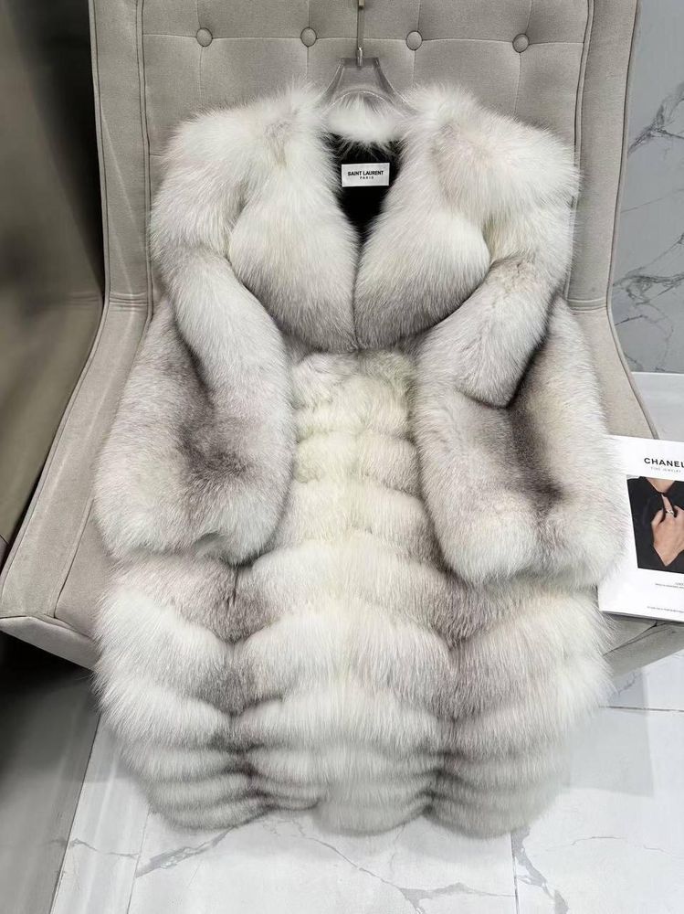 Шуба Yves Saint Laurent