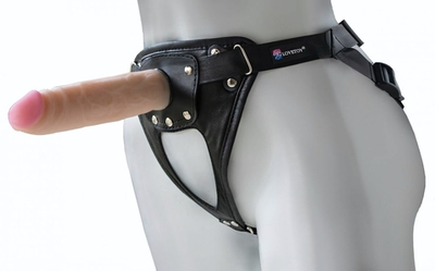 Черный пояс-трусики с насадкой Soft-Принц - 17 см. (Цвет: телесный с черным)