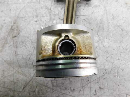 Поршень Honda CB750 RC17E 2