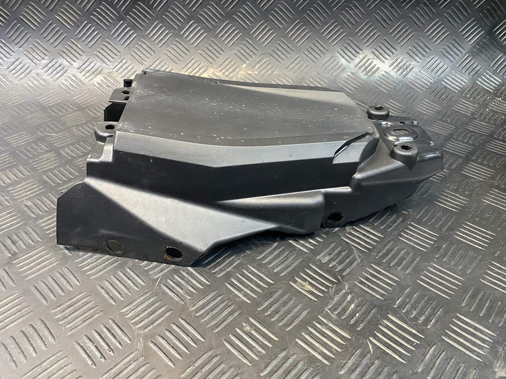 Подкрылок KTM 250 Duke 2020 JP181002