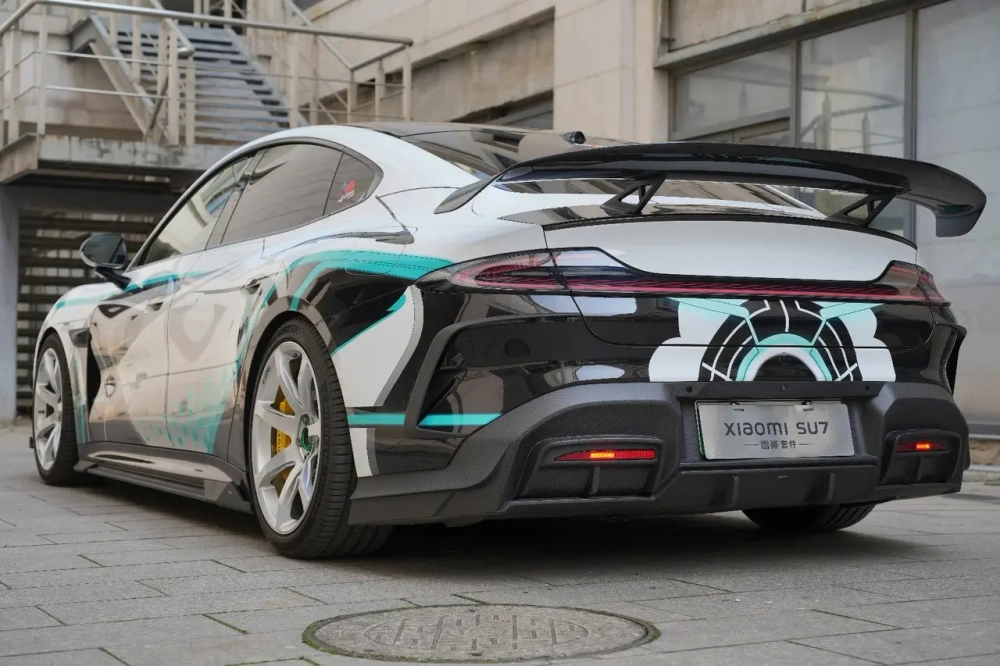 Карбоновый спойлер-антикрыло для Xiaomi SU7 2024+ Ксяоми