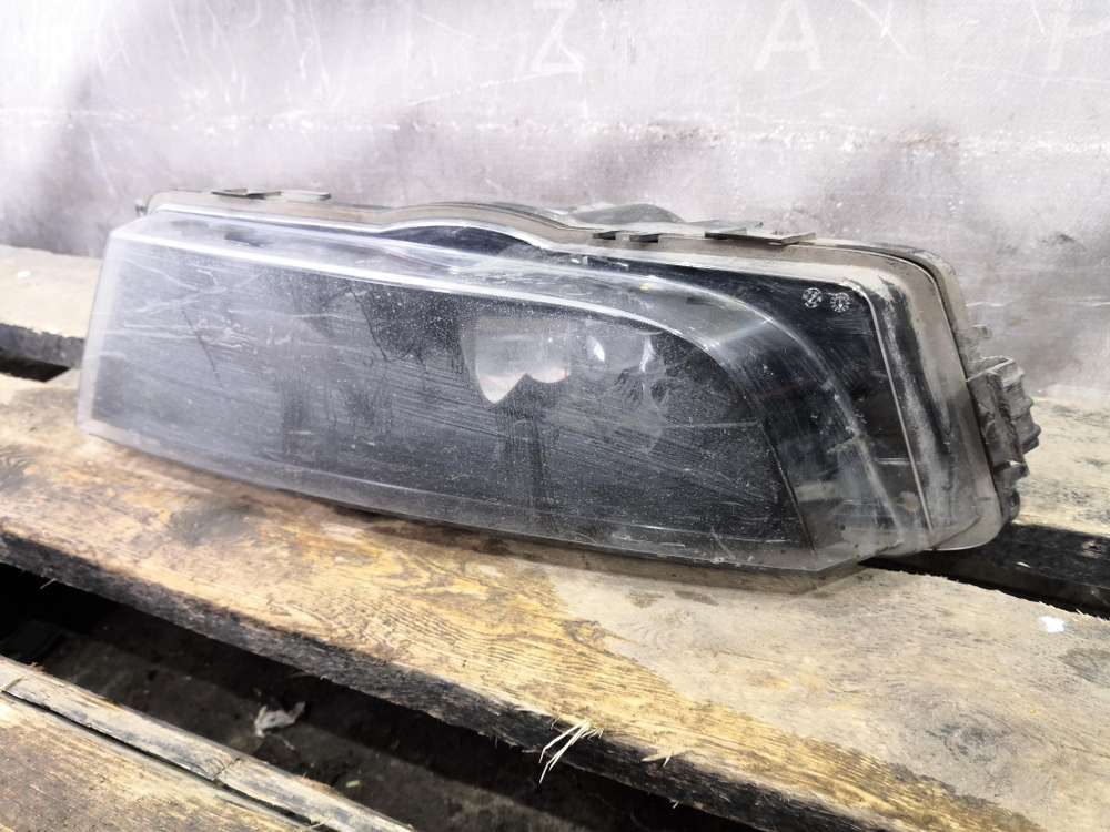 ПТФ передняя правая Skoda Octavia 3 (A7) 13-17 Б/У Оригинал 5E0941700E