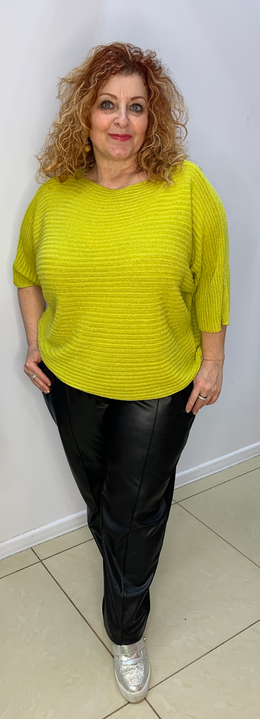 Нарядный блузон "лапша" с люрексом и вырезом "лодочка"