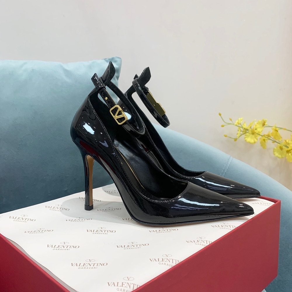 Valentino Tan-Go Pumps