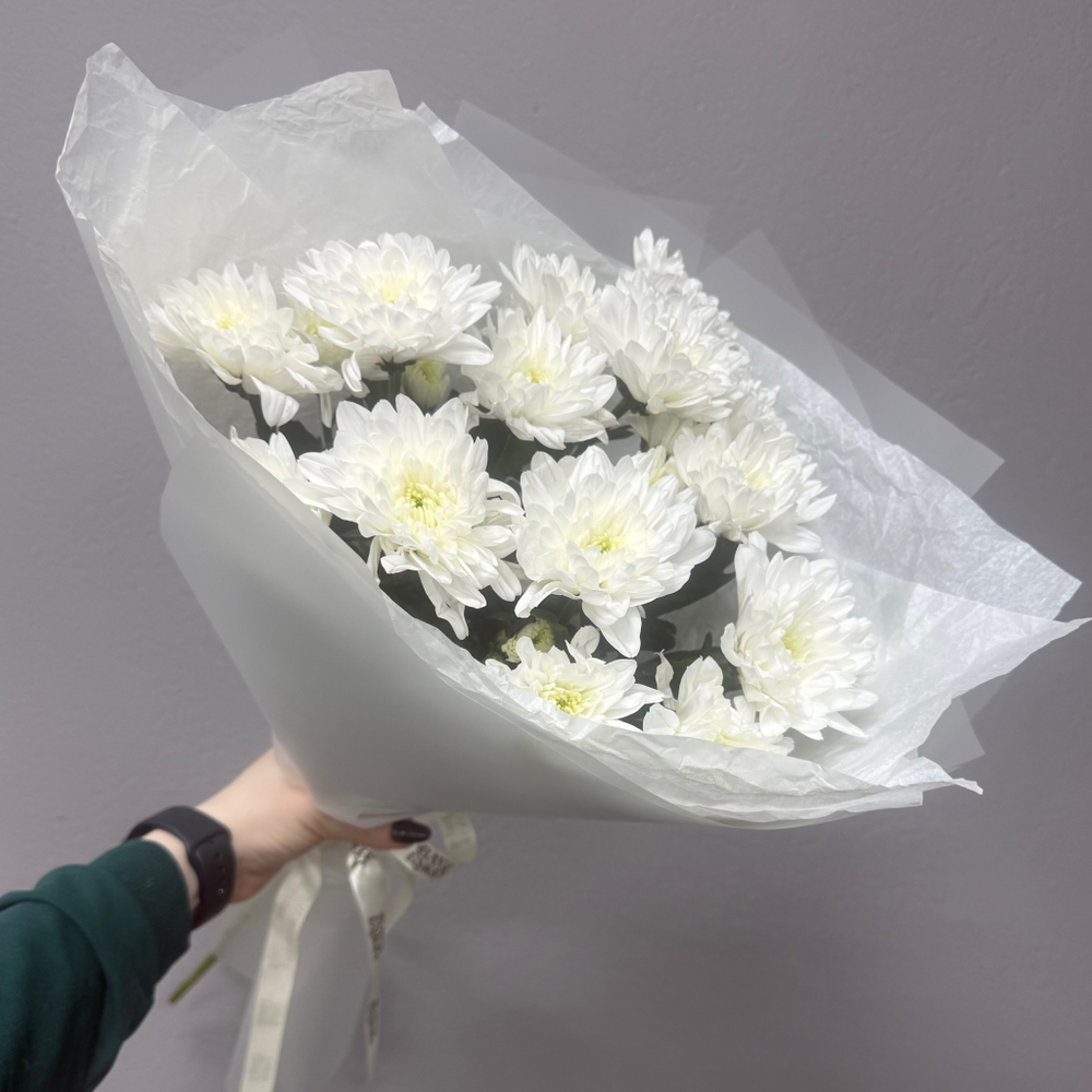 Букет из 3-х белых хризантем