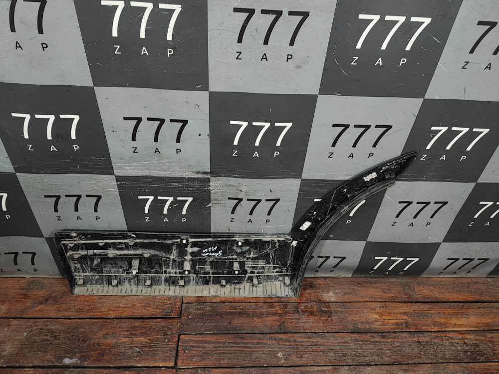 Накладка двери задней правой Kia Sportage 5 (NQ5) 21-нв Б/У Оригинал 87732P1300BKL