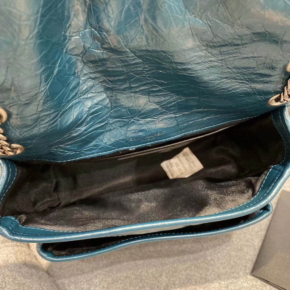 Yves Saint Laurent Niki 22 cm
