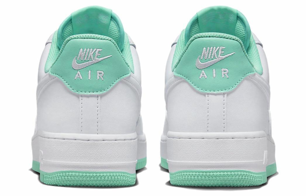 Кроссовки Nike