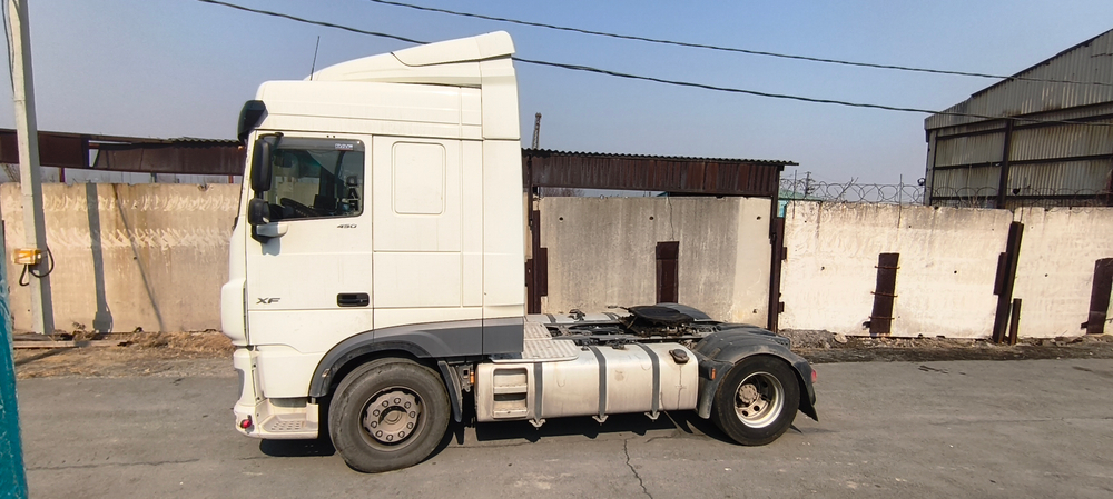 DAF XF 4x2 Седельный тягач XF 450 FT (Дизельный, 10,8 л, 530 л.с., АТ)