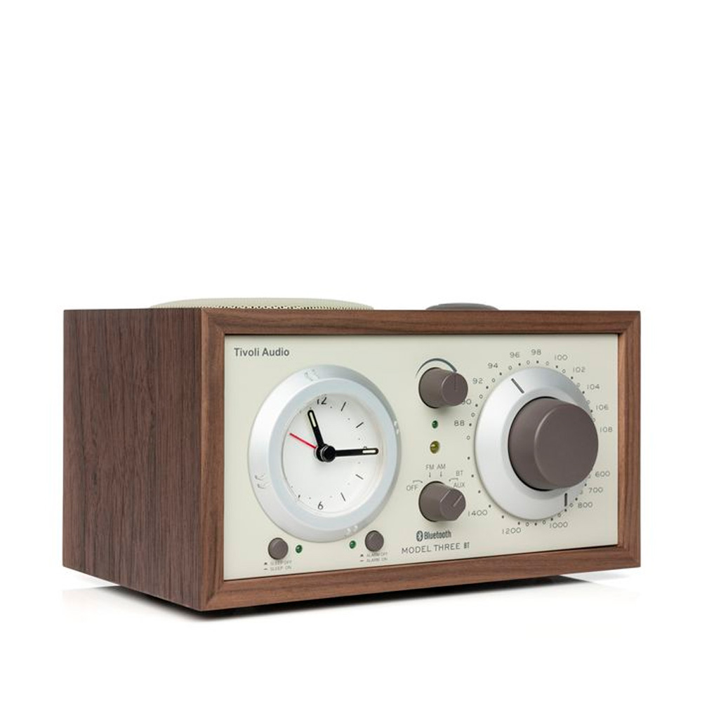 Tivoli Model Three BT Бежевый/Орех [Classic Walnut] — радиоприемник с часами