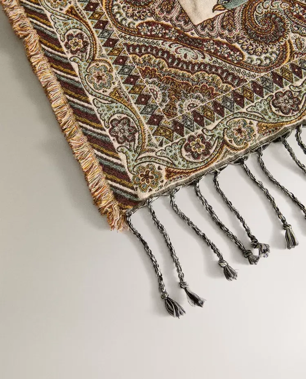 ZARA HOME ПЛЕД С ЖАККАРДОВЫМ УЗОРОМ НА ПРИРОДНУЮ ТЕМАТИКУ, ЗЕЛЕНЫЙ