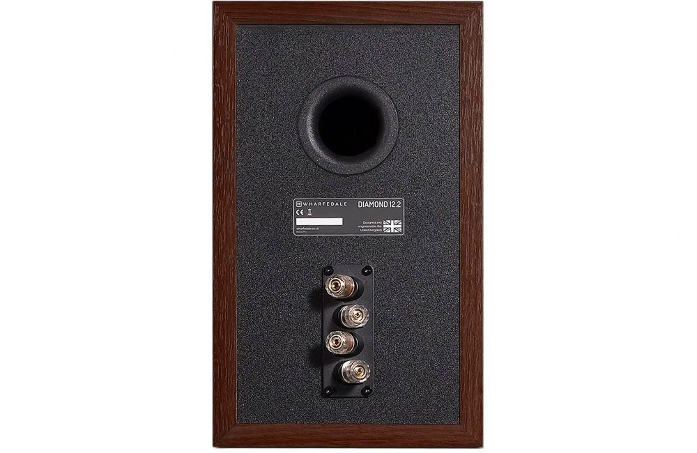 Полочная акустическая система Wharfedale Diamond 12.2 орех