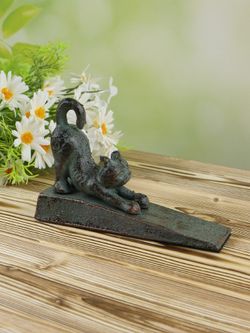 Iron Garden Дверной упор "Кошка потягивающаяся"