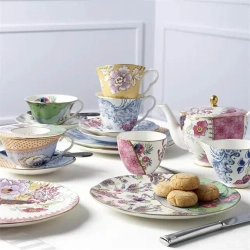 Wedgwood Чайная чашка Butterfly Yellow 180 мл с блюдцем