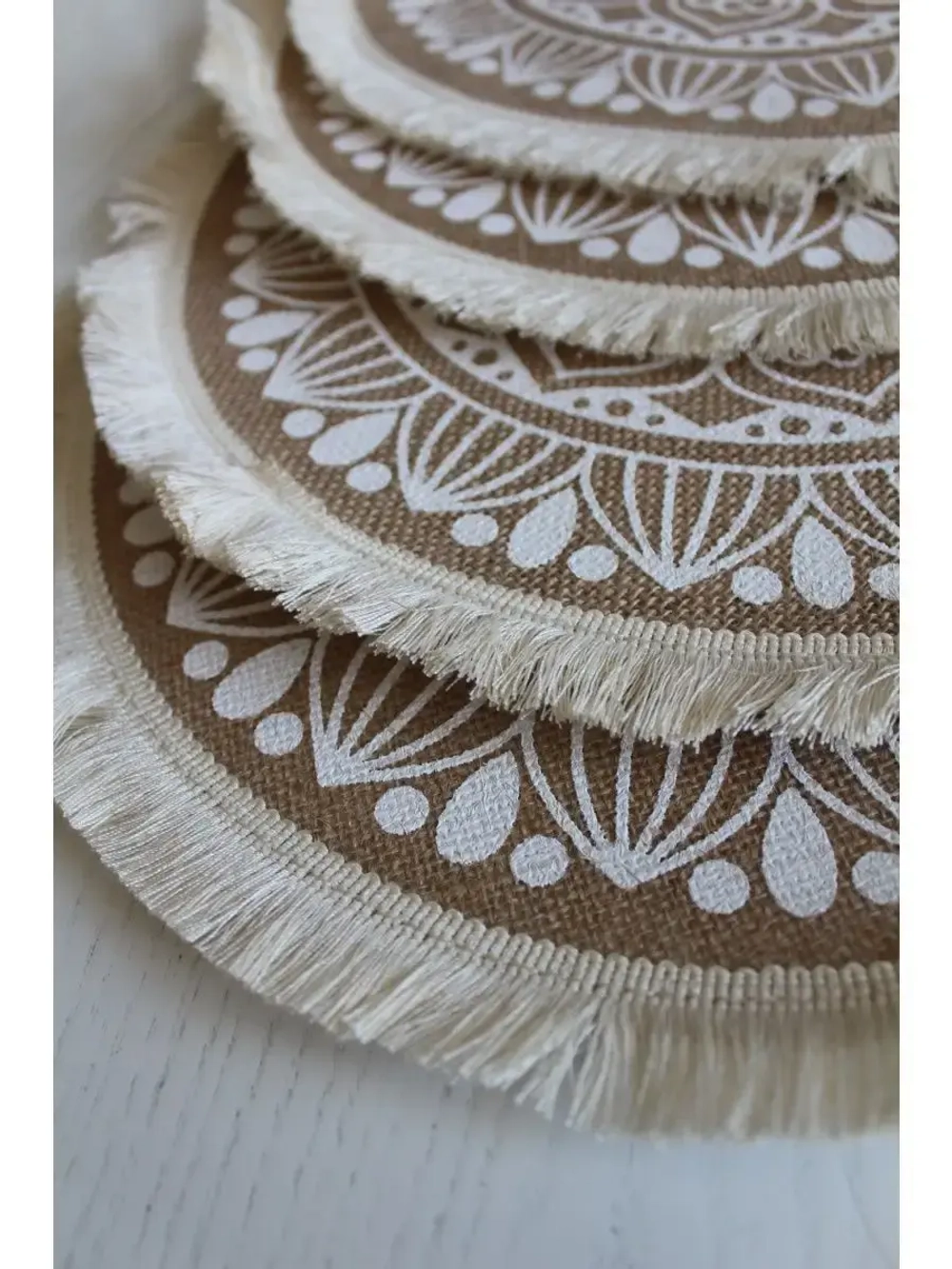 Салфетки на стол круглые