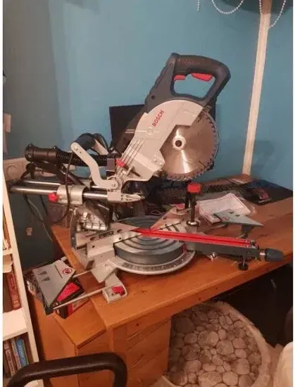 Торцовочная пила с протяжкой BOSCH GCM 8 SJL, 1600 Вт