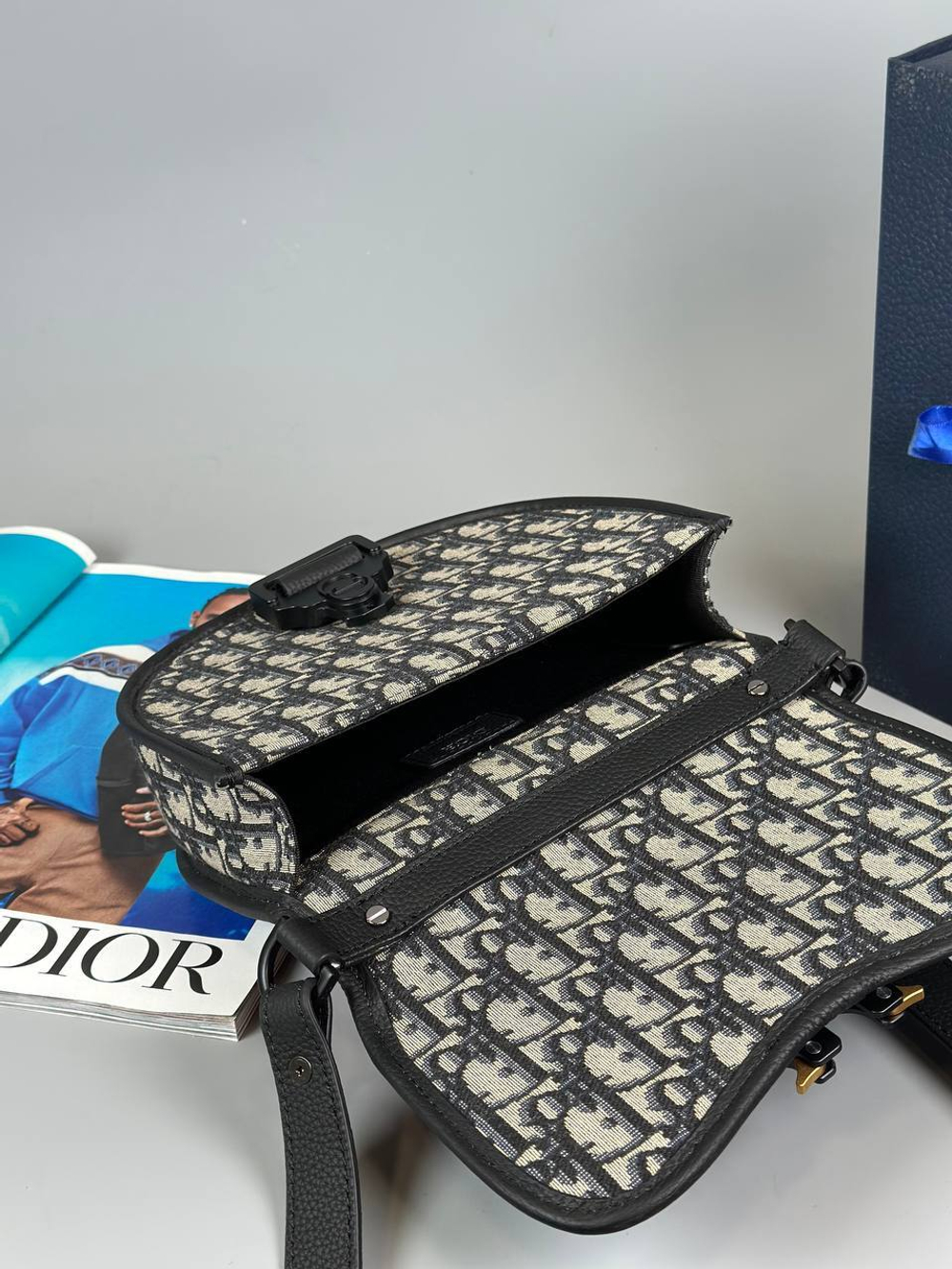 Сумка-мессенджер Christian Dior