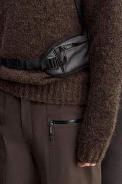 ZARA СПОРТИВНЫЙ РЮКЗАК ДЛЯ ГОРНОЛЫЖНОГО СПОРТА, СЕРЫЙ