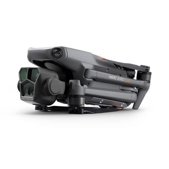 Квадрокоптер DJI Mavic 3 Pro Fly More Combo (DJI RC PRO)