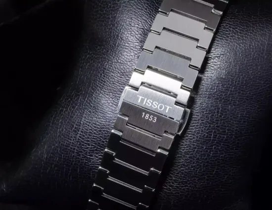 Наручные часы Tissot T137.407.21.031.00