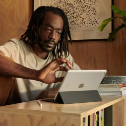 Планшет Apple iPad 2021 A2602 A13 Bionic 6С RAM3Gb ROM64Gb 10.2" IPS 2160x1620 iOS серый космос 8Mpix 12Mpix BT WiFi 10hr