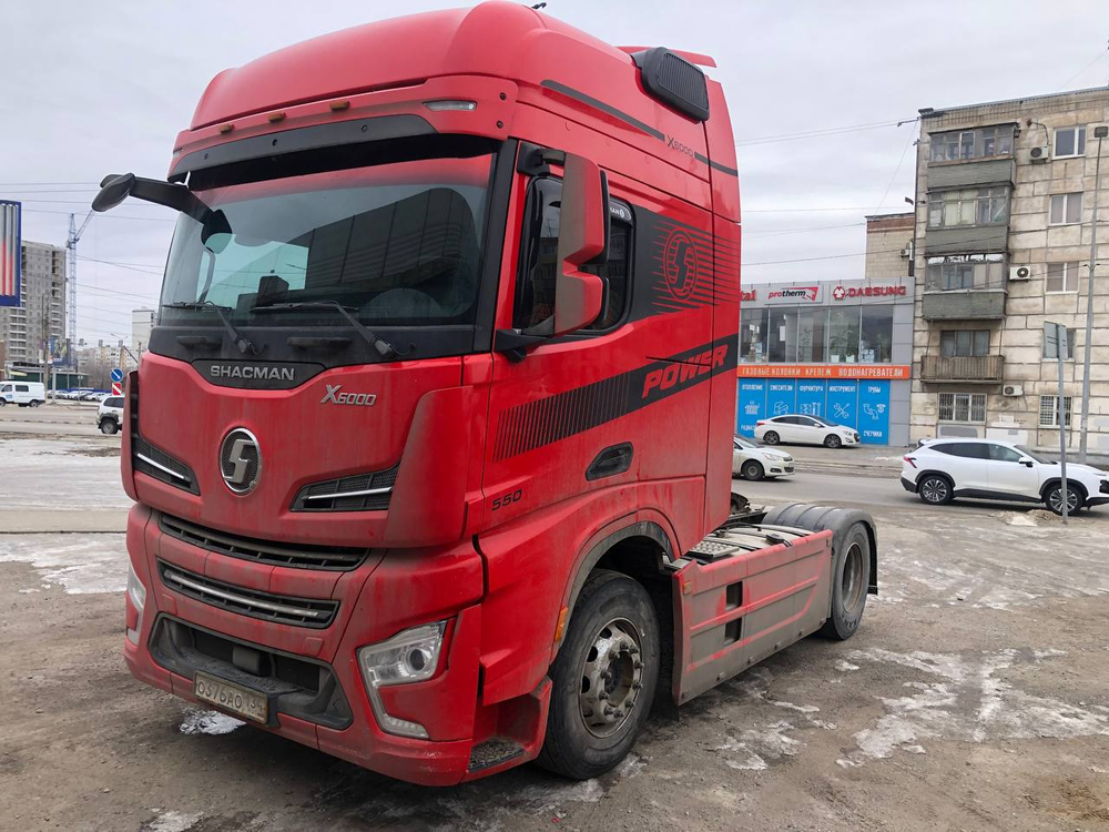 Shacman (Shaanxi) SX* 4x2 Седельный тягач SX4188YY381 (Дизельный, 12,5 л, 473 л.с., АТ)