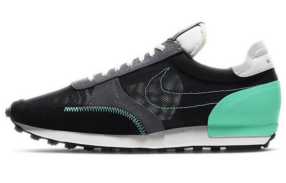 Кроссовки Nike Daybreak
