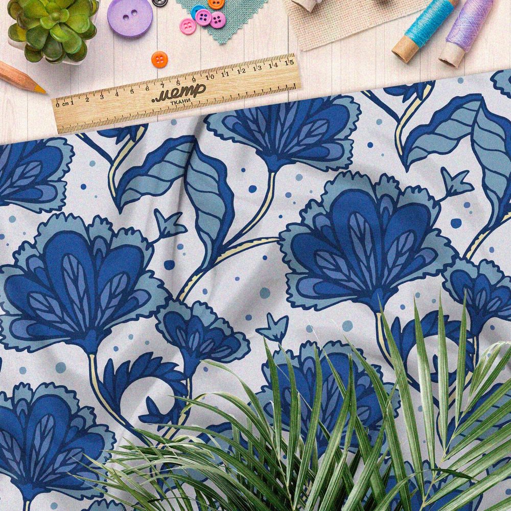 Ткань муслин синие цветы-перья на белом фоне
