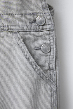 ZARA КОРОТКИЙ ДЖИНСОВЫЙ КОМБИНЕЗОН, ЖЕМЧУДНО-СЕРЫЙ