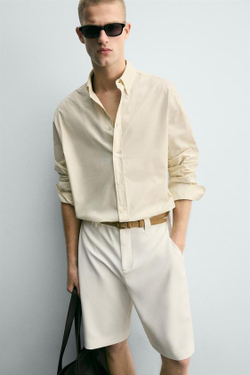 ZARA ШОРТЫ RELAXED FIT С БОКОВЫМИ СКЛАДКАМИ, ЖЕЛТОВАТО-БЕЛЫЙ