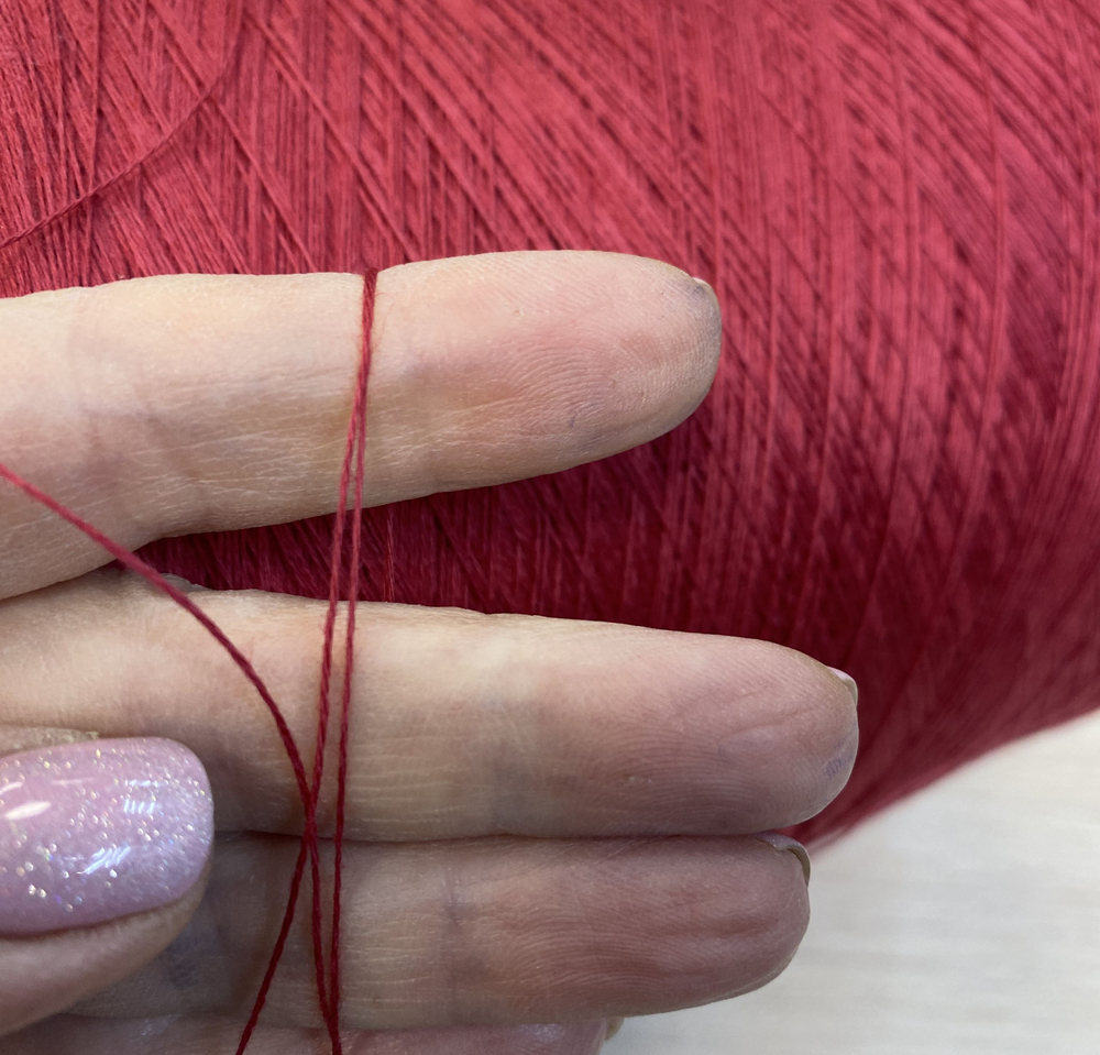 Пряжа на бобине (италия) 85% хлопок 15% кашемир 100г-1650м 200г