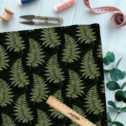 Ткань габардин реалистичный папоротник на чёрном фоне