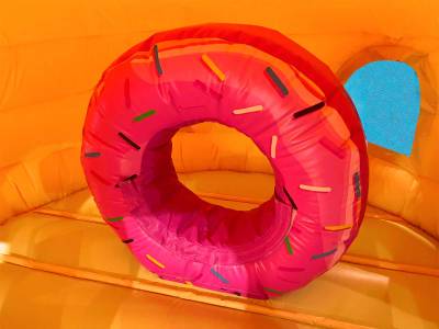 Коммерческий надувной батут «Торт» 4*4*3,5 м