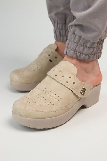 501 | "Natasa" | Бежевые женские медицинские сабо с закрытым носом