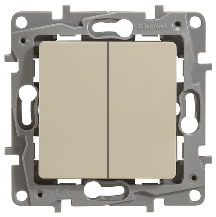 Переключатель 2х-клавишный 10A 250В слоновая кость ETIKA Legrand