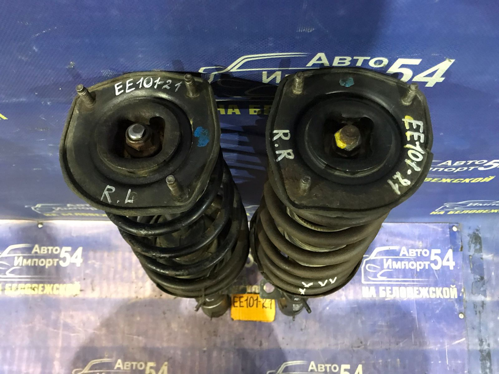 Стойка задняя правая TOYOTA COROLLA 1994