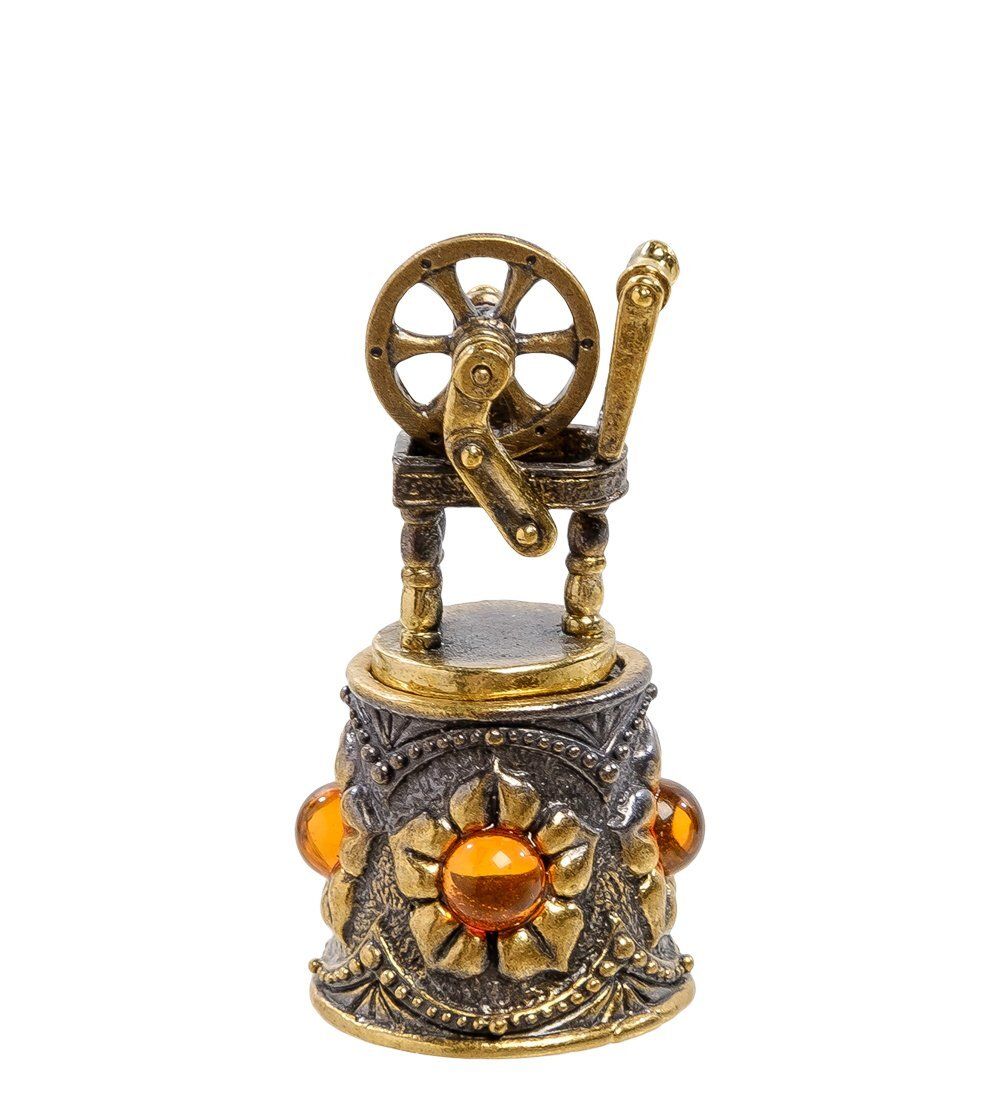 AM-2152 Наперсток «Ажурный с веретеном» (латунь, янтарь)