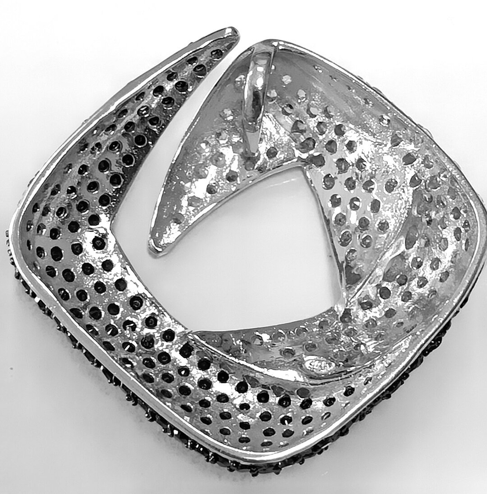 "Эстерелла" - ювелирная подвеска из серебра 925-й пробы