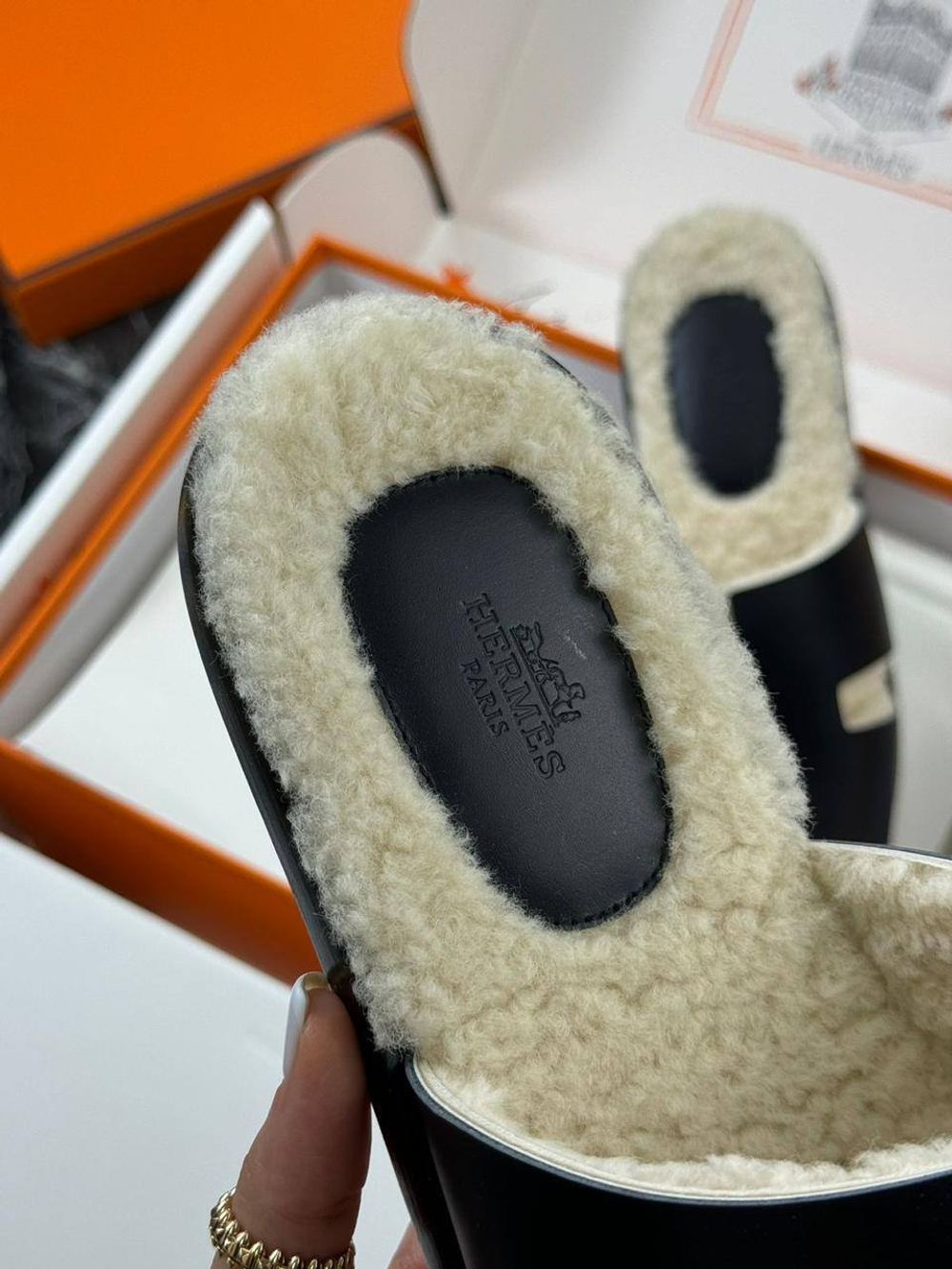 Шлепанцы Hermes