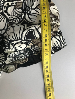 Блузка Caroll лаконичная, визуально на 46 размер