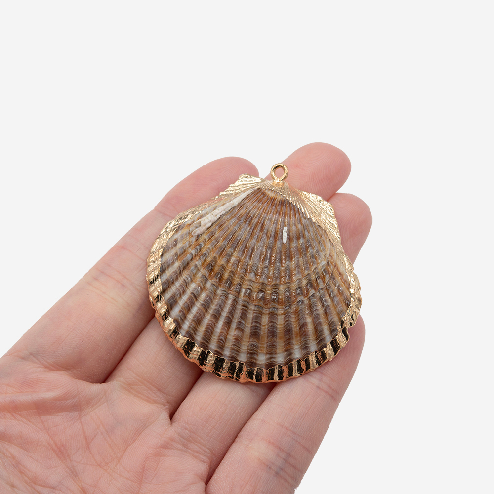 Подвеска из натуральной ракушки, украшенная позолотой, 39-48*40-48мм