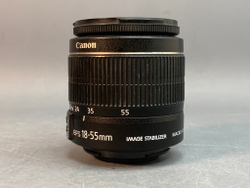 Canon EOS 1100D kit EF-S 18-55mm 3.5-5.6 ll 5800 кадров