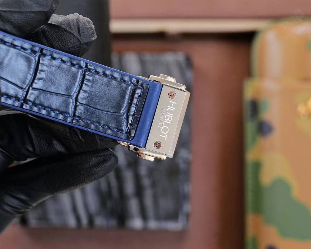Часы Hublot