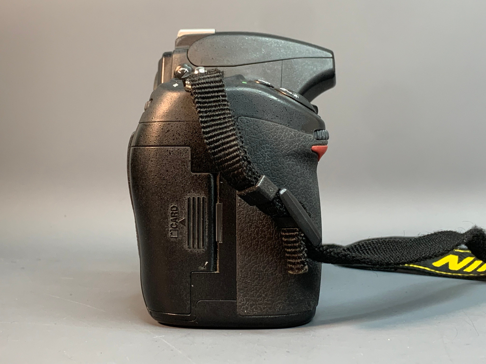 Nikon D700 105.000 кадров